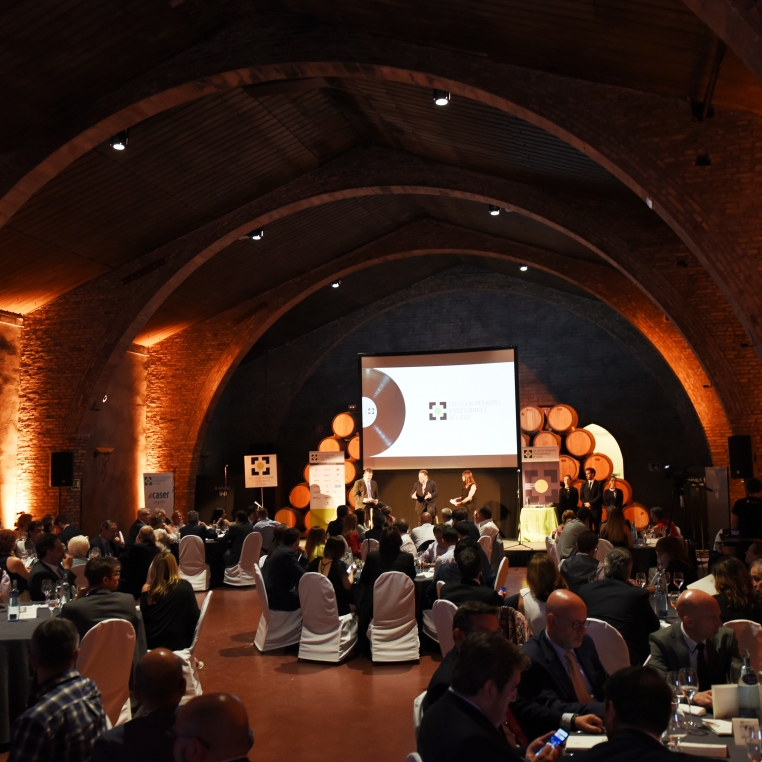 Imagen del lugar de la cena durante la entrevista al presidente del Col·legiu de Mediadors d’Assegurances de Lleida